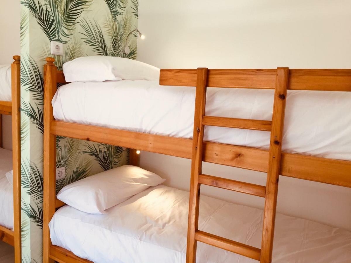 Oasis Backpackers Hostel Sintra Surf Коларес Екстериор снимка
