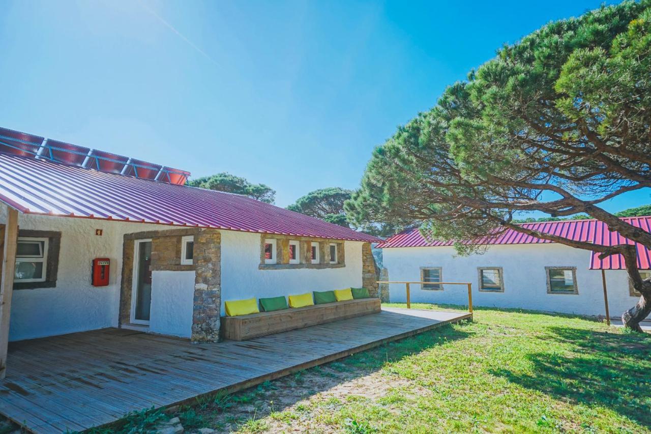 Oasis Backpackers Hostel Sintra Surf Коларес Екстериор снимка